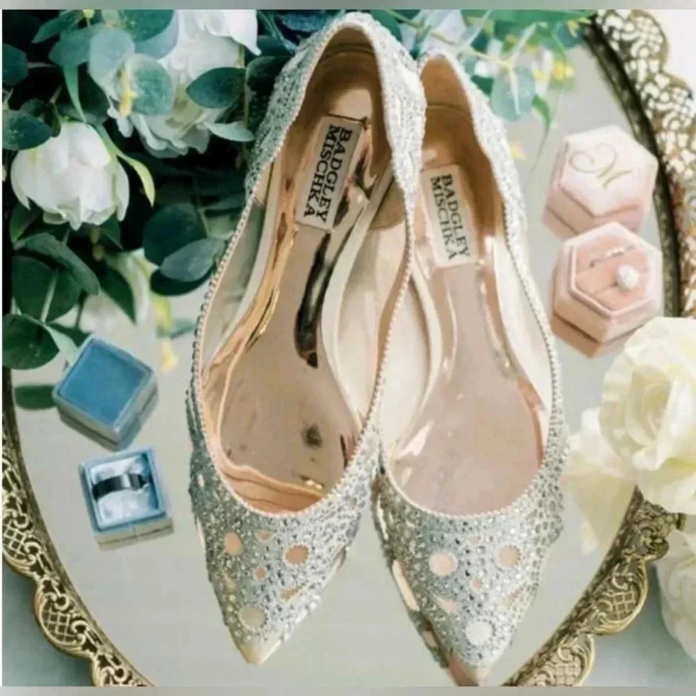 Badgley Mischka Women's Gigi Pointed Toe Jeweled Ivory Ballet Flats 7.5